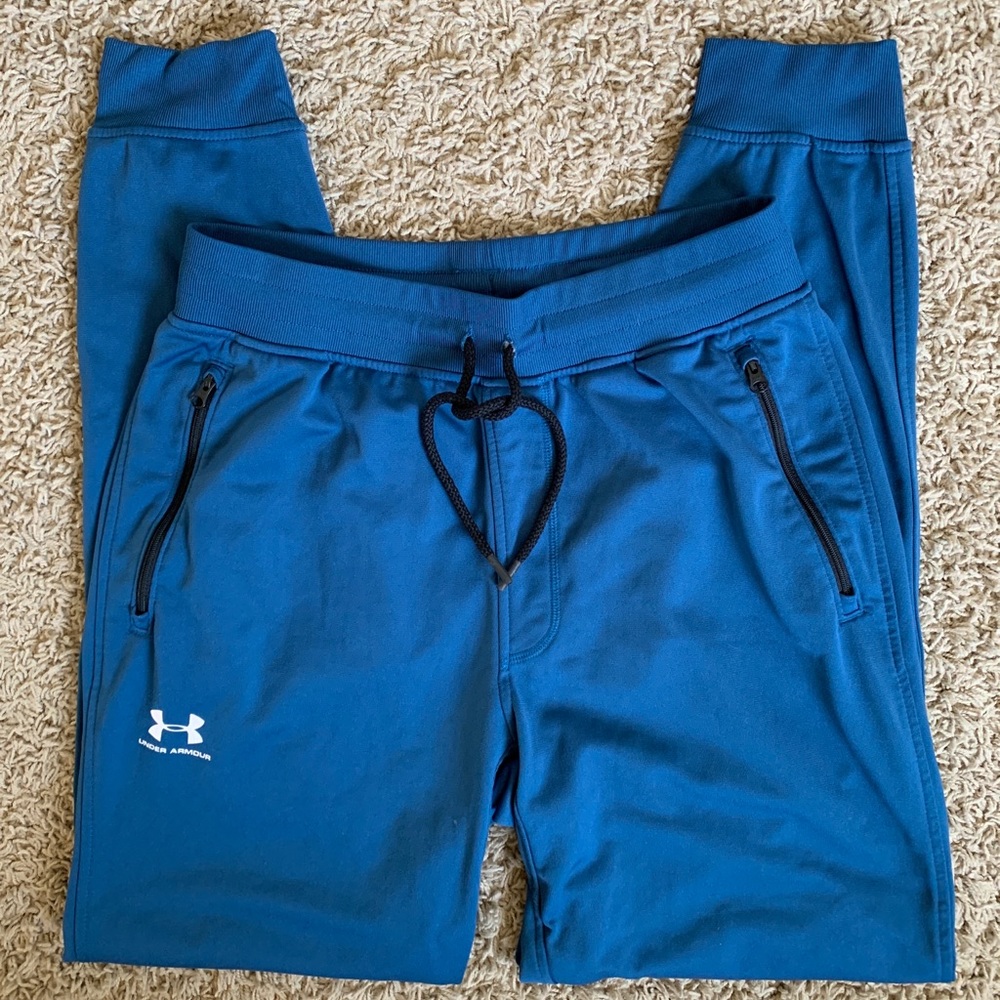 Mens medium UA jogger pants Coldgear loose W27xL30